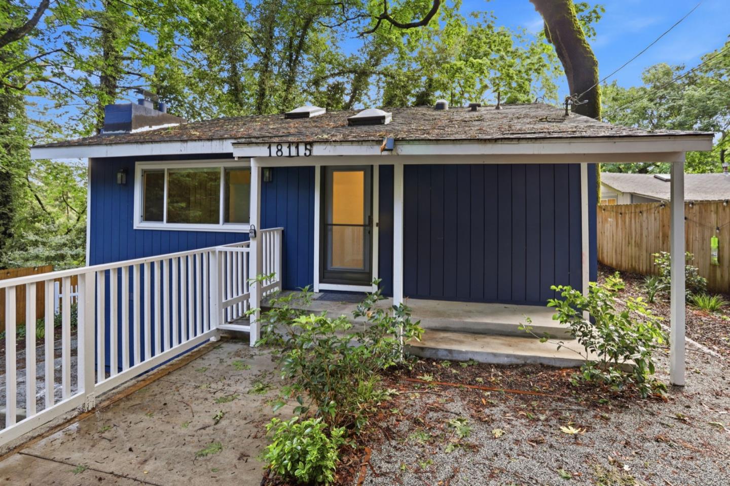 18115 La Verne DR - Bedroom