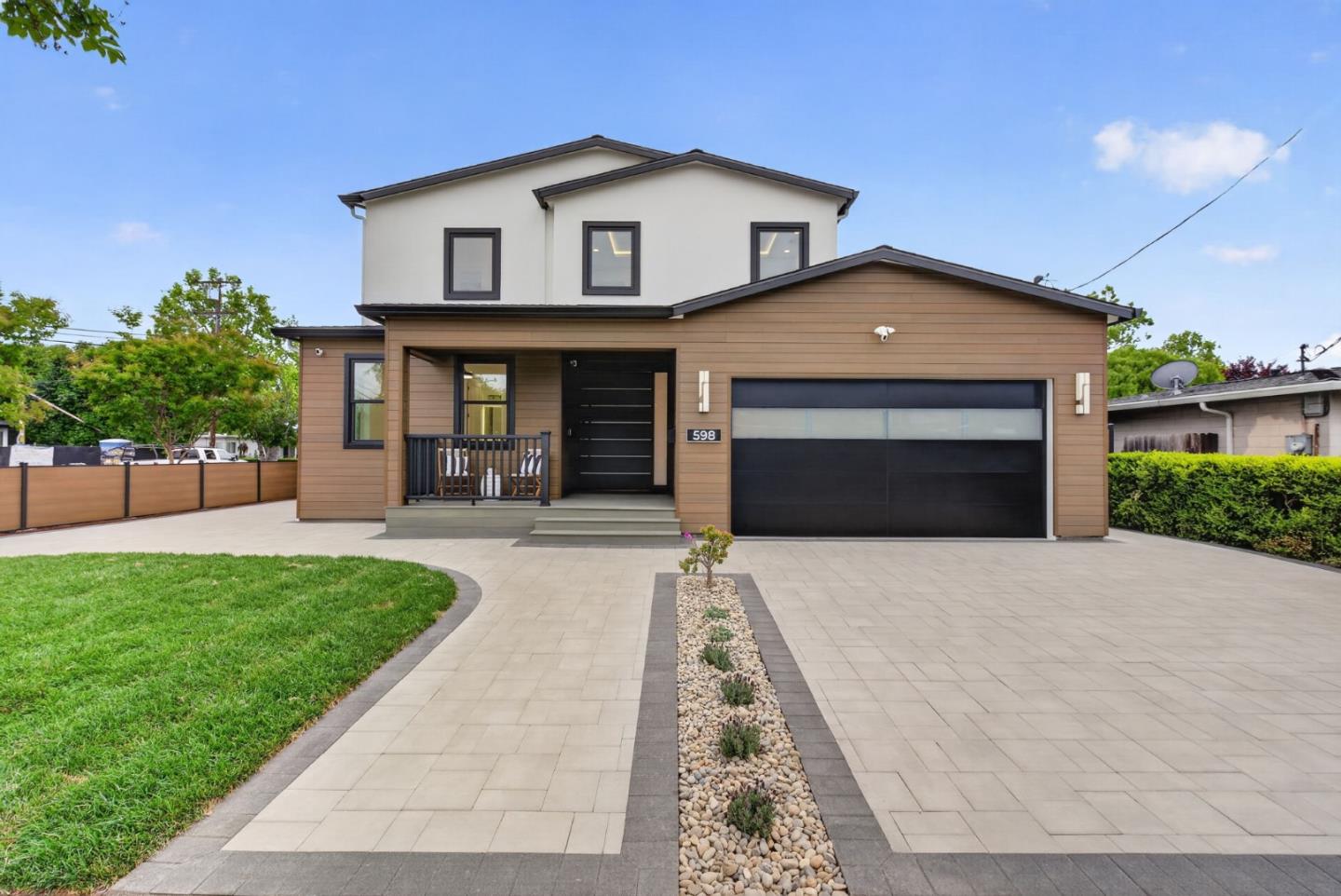 598 Madrone AVE