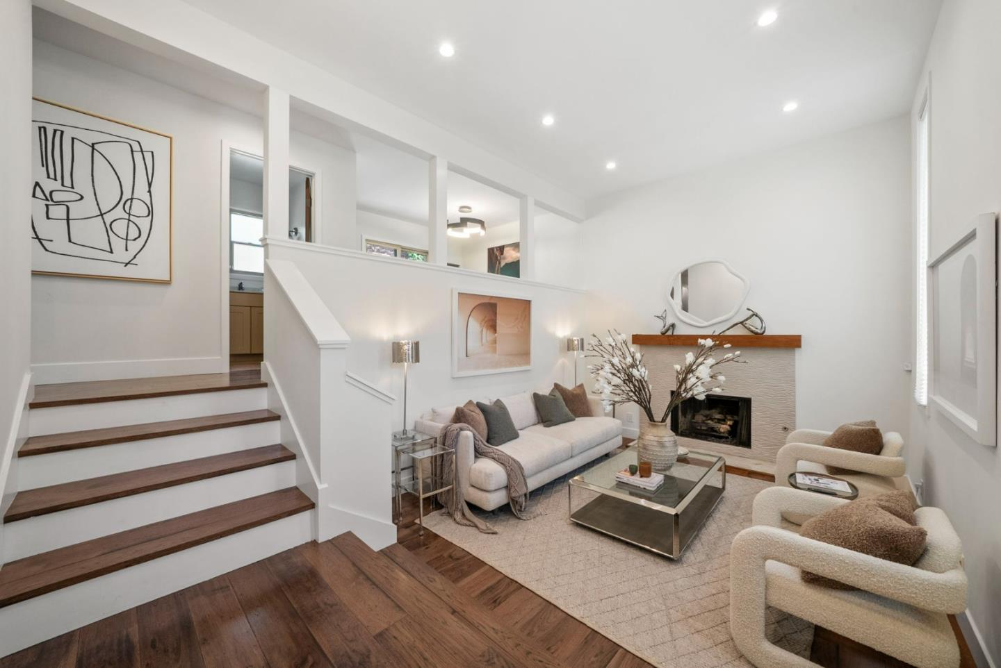 3307 Bay CT