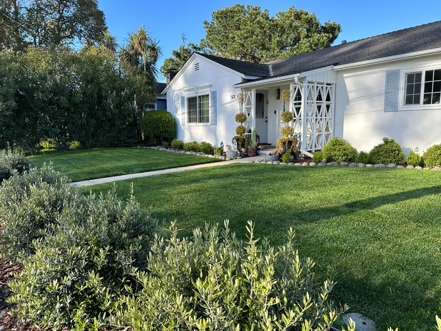 501 Bradley AVE