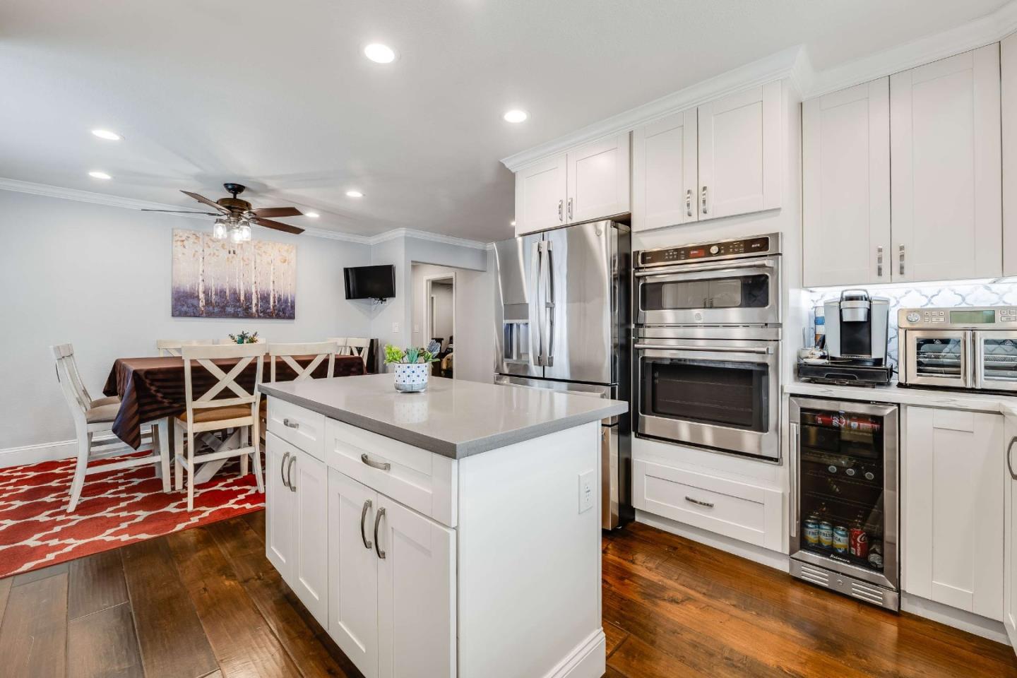 345 N 19th ST - Bedroom