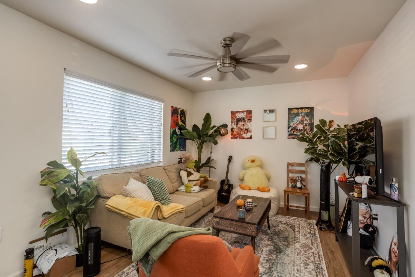 1120 Locust ST - Kitchen