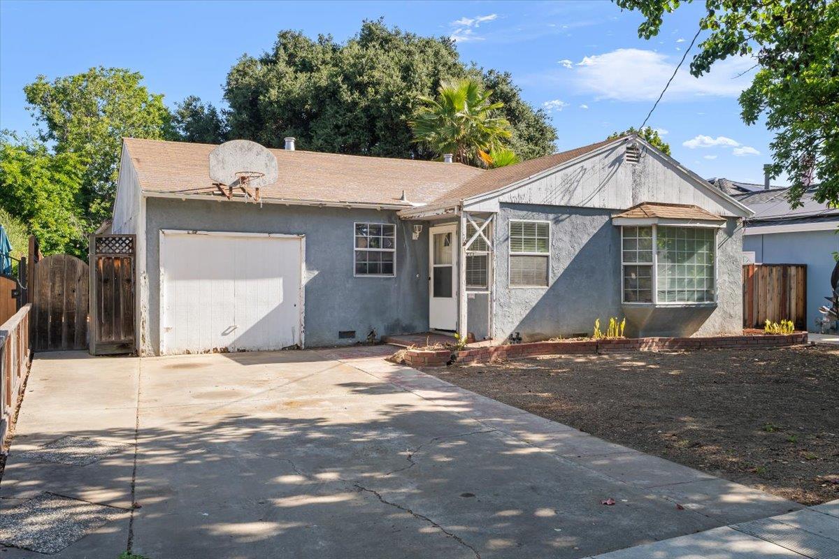 639 Hawthorne AVE - Kitchen