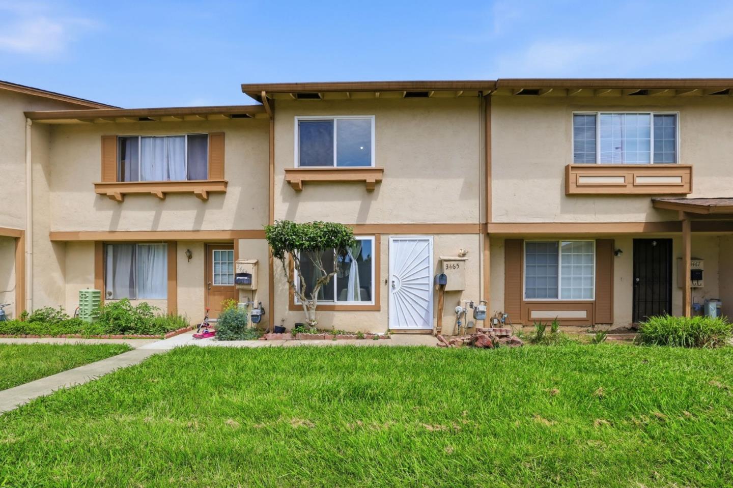 3465 Sassafras DR - Interior