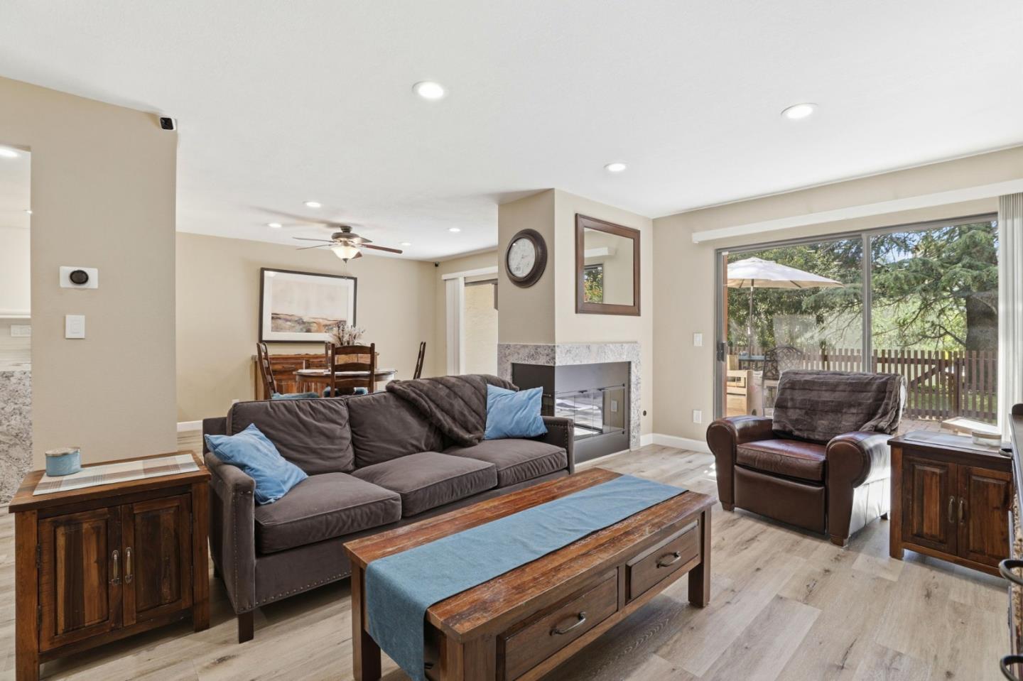 1919 Mountain Creek Court - Living area
