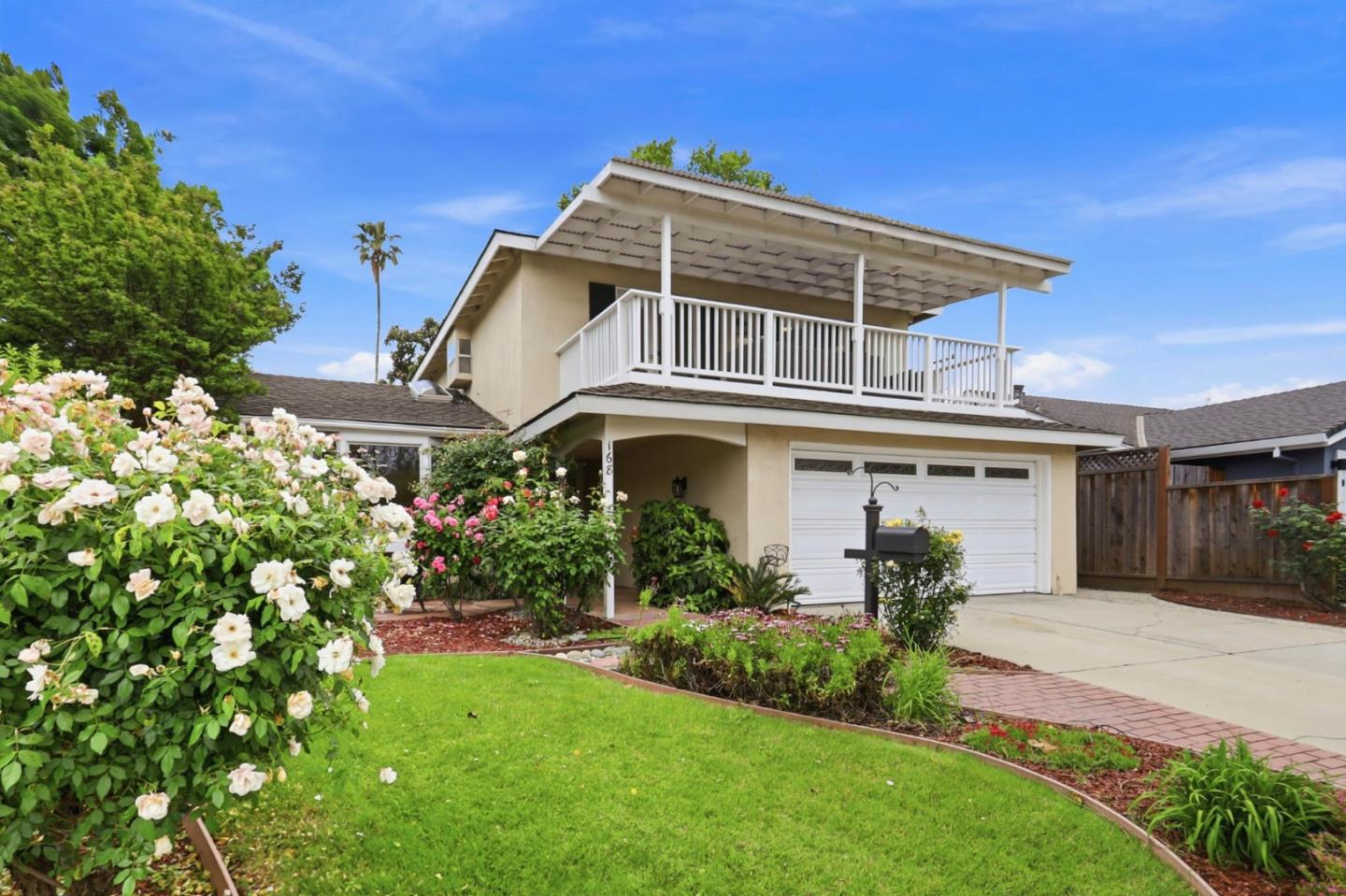 168 Venado WAY