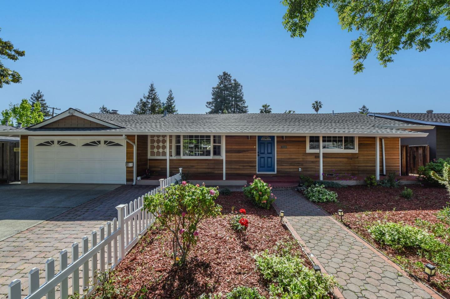 10128 E Estates DR