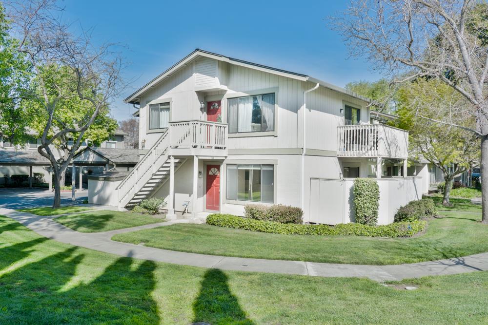 4974 Flat Rock CIR - Interior