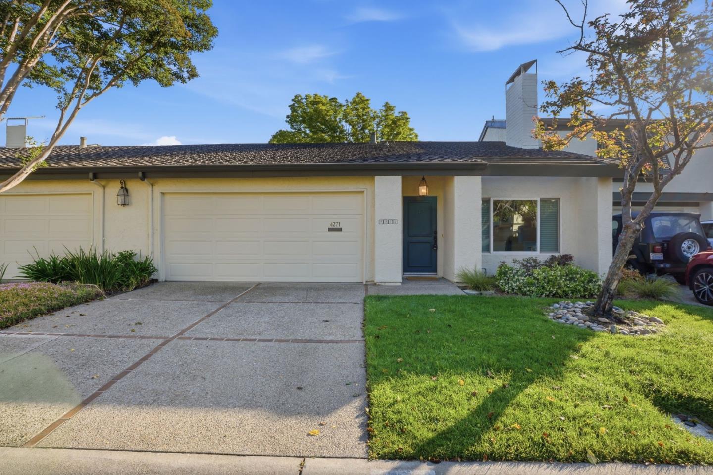4271 Ponce DR
