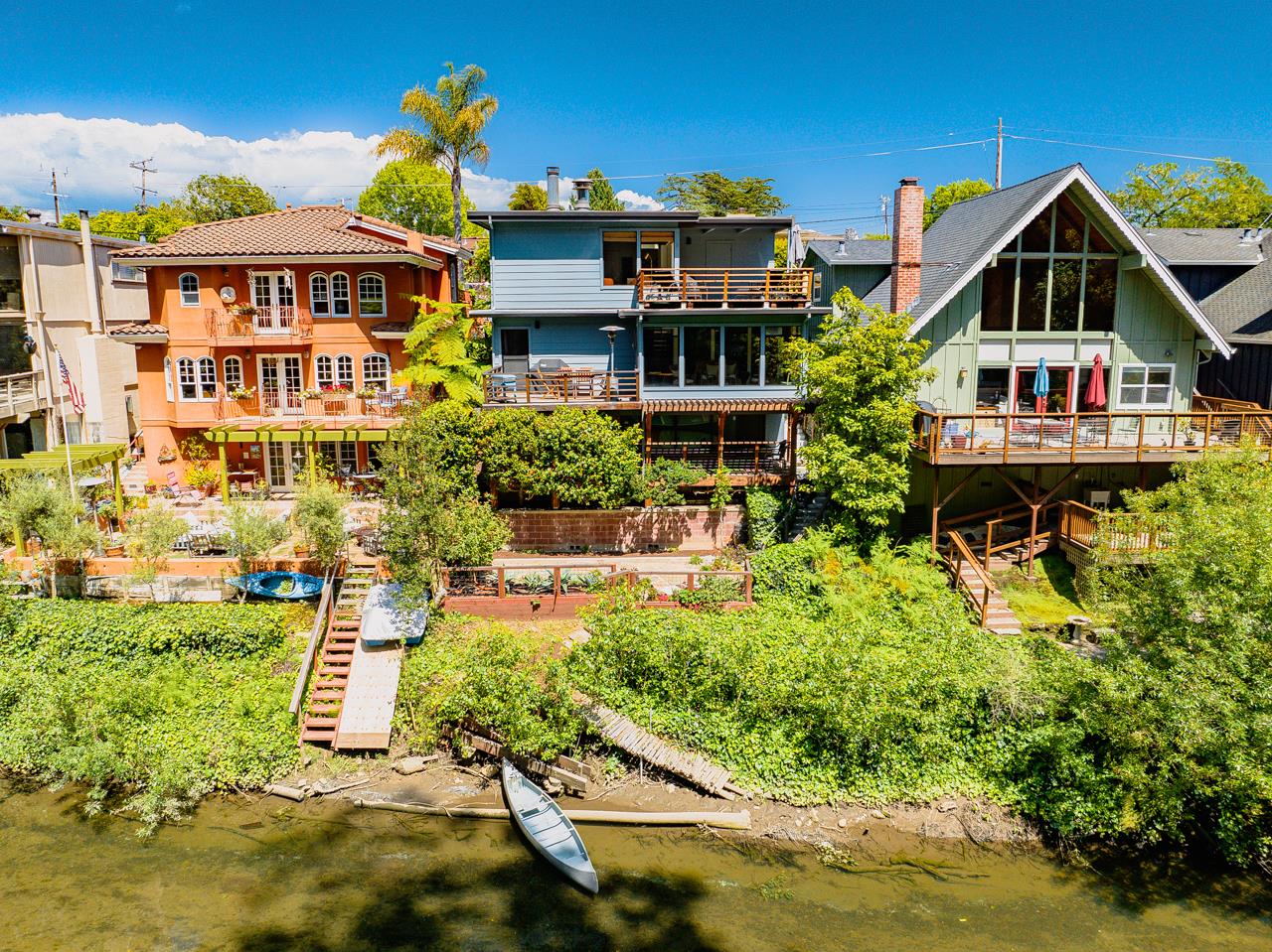 533 Riverview DR