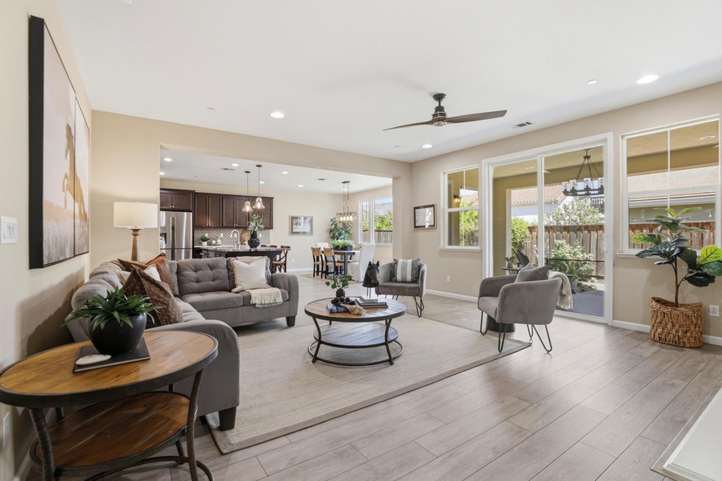 6600 Bogiala WAY - Living area