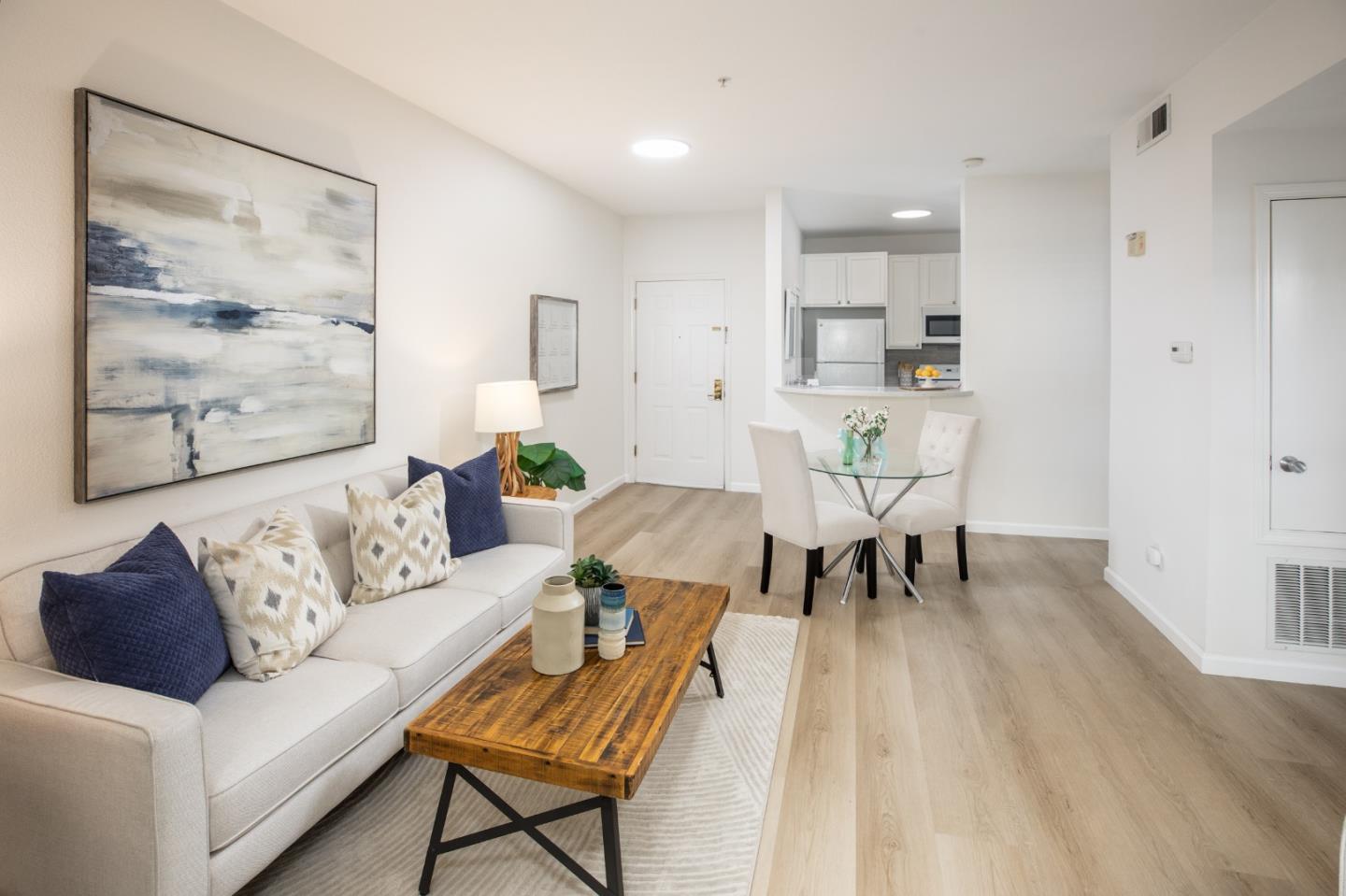2255 Showers DR 164 - Living area