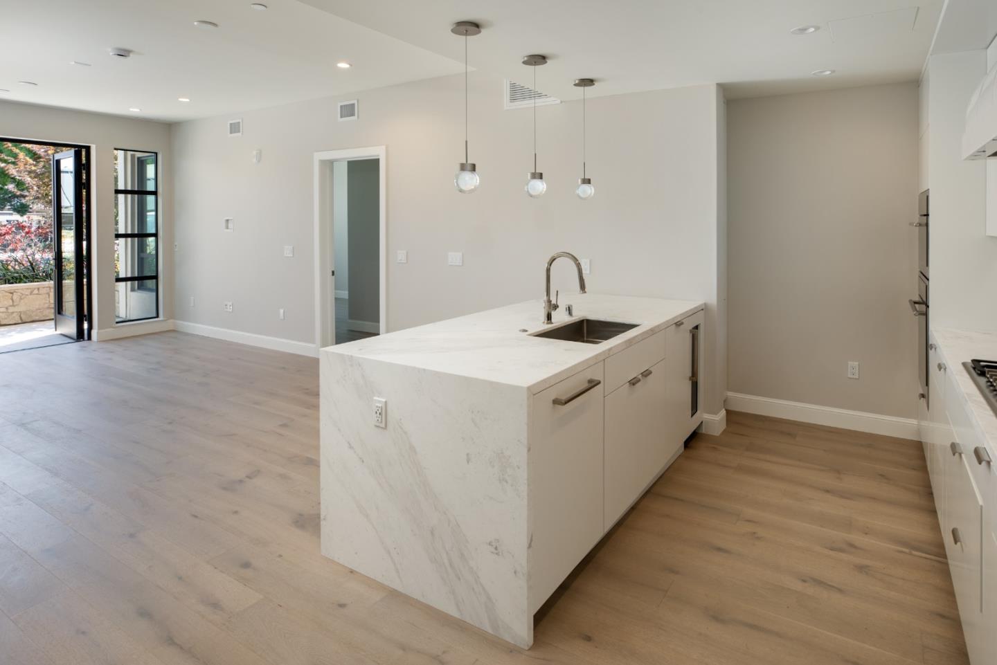 450 First 106 - Living area
