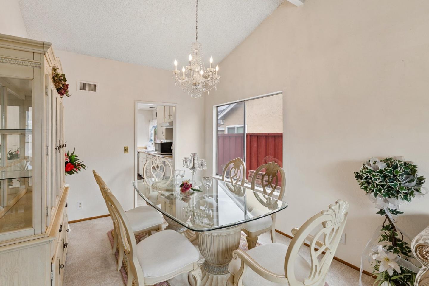 551 Edelweiss DR - Bedroom