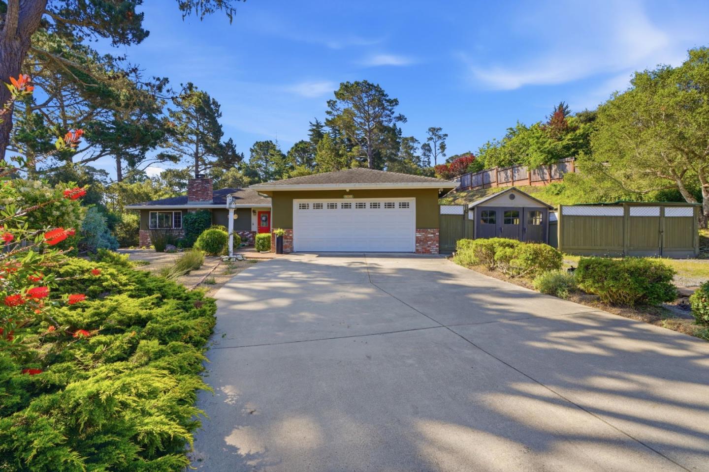 241 Soledad DR