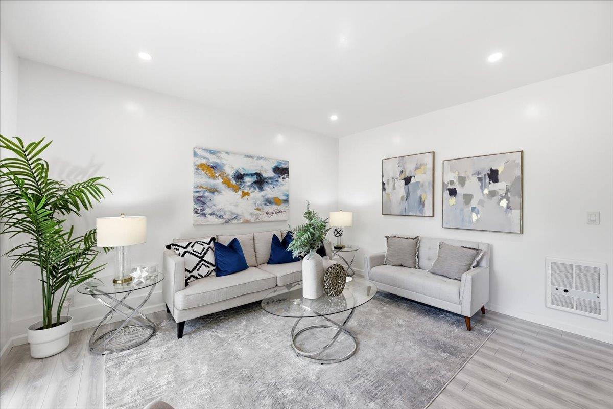 99 E Middlefield RD 34 - Interior