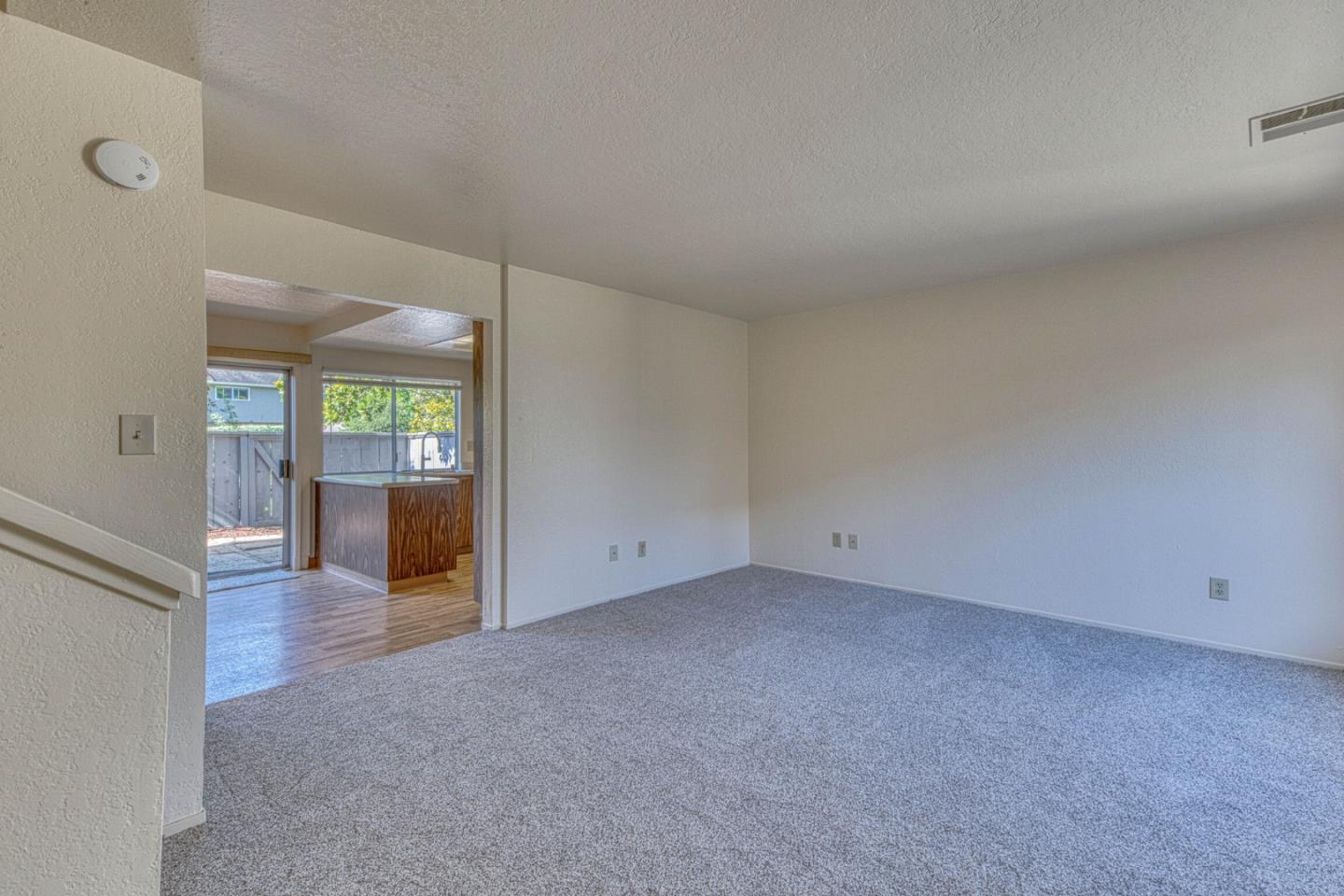 19100 Creekside PL - Bathroom