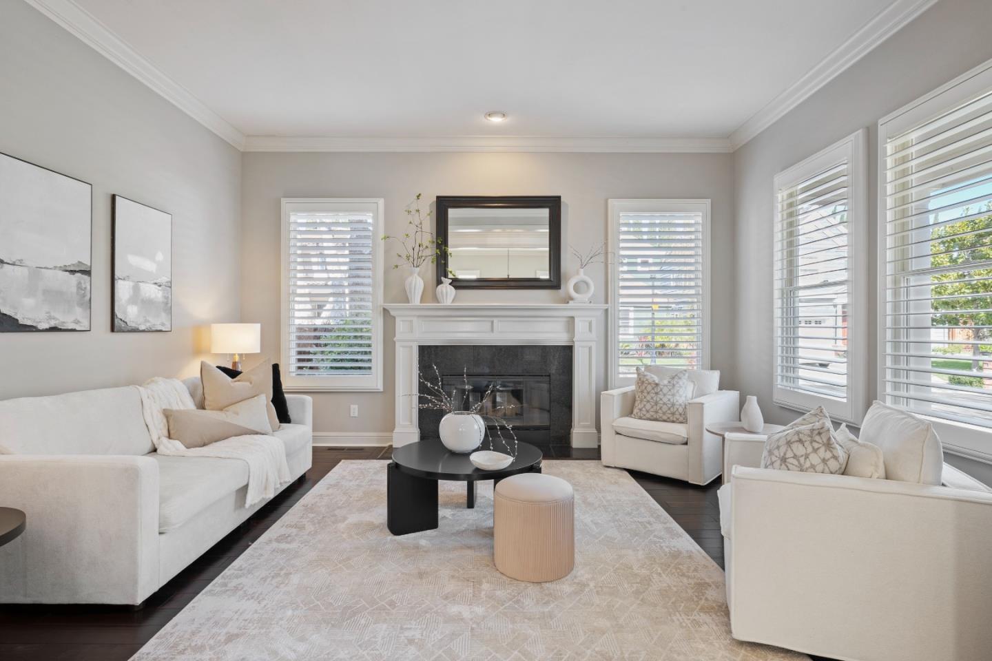 1484 Rosecrest TER - Living area