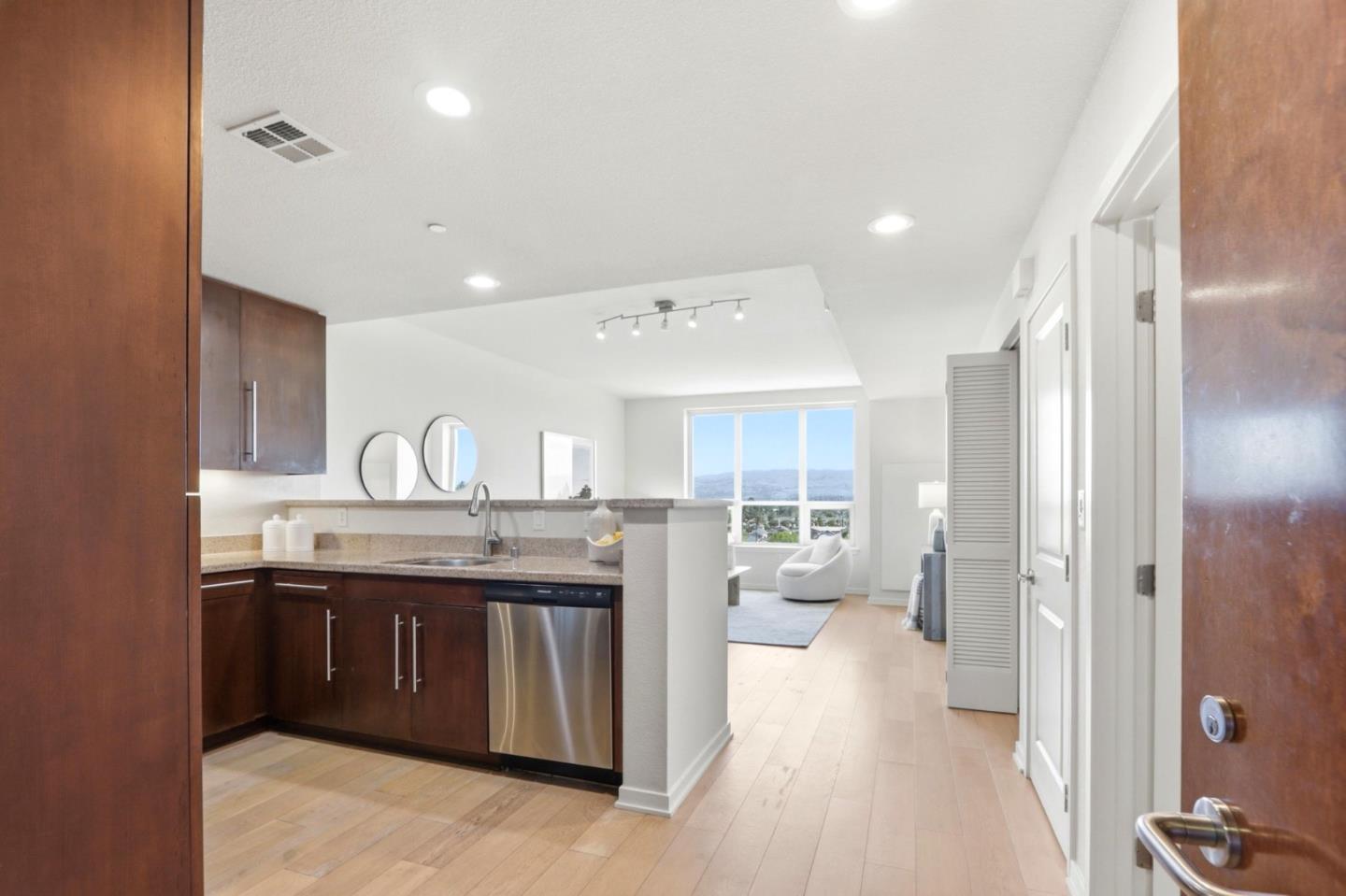 1375 Lick AVE 720 - Kitchen