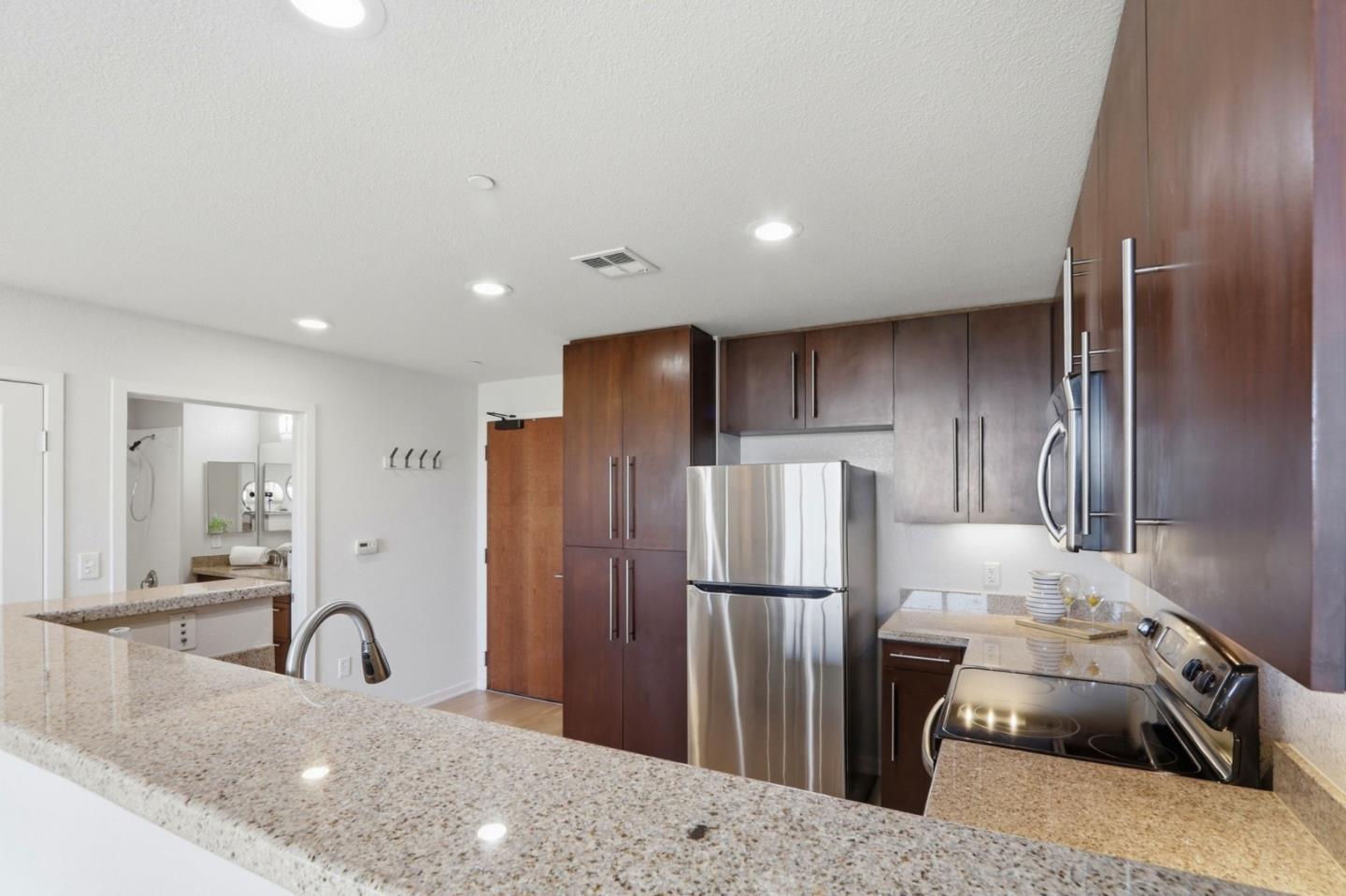 1375 Lick AVE 720 - Living area