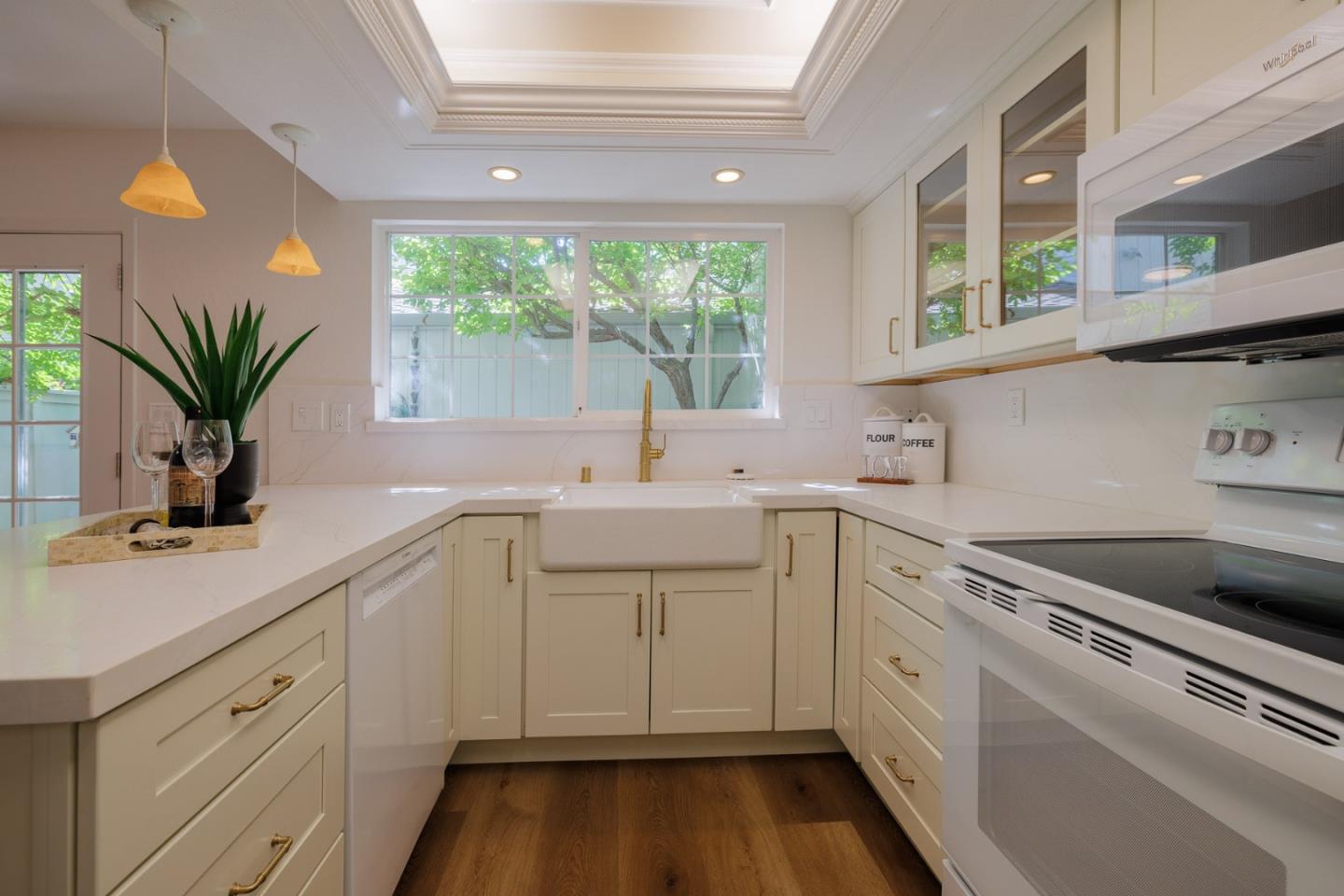 1534 Huddersfield CT - Bathroom