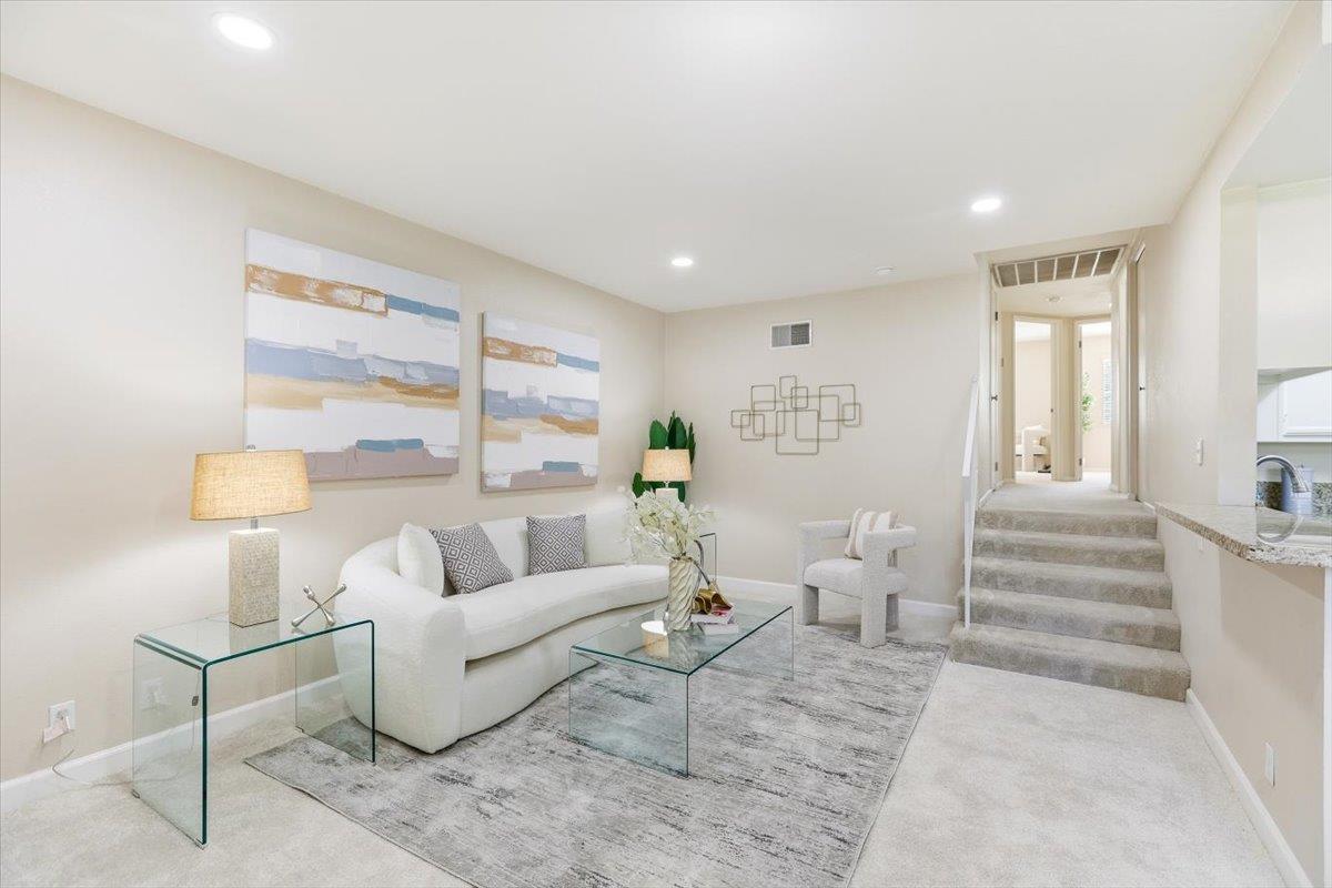 479 Costa Mesa TER B
