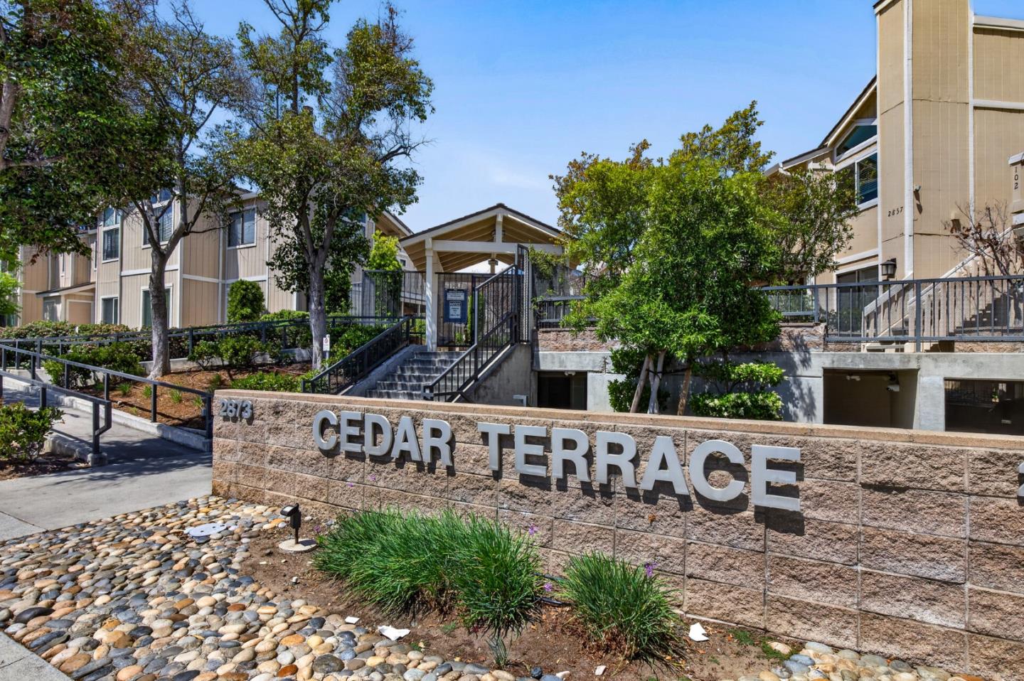 2865 S Bascom AVE 909