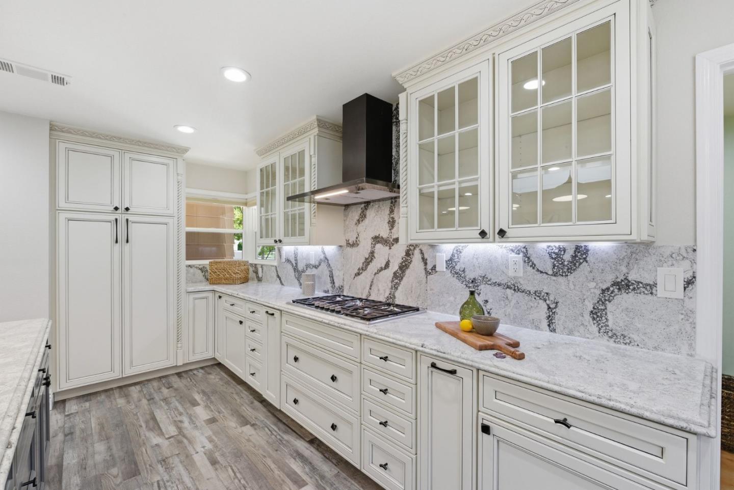 1958 Ashland WAY - Bathroom