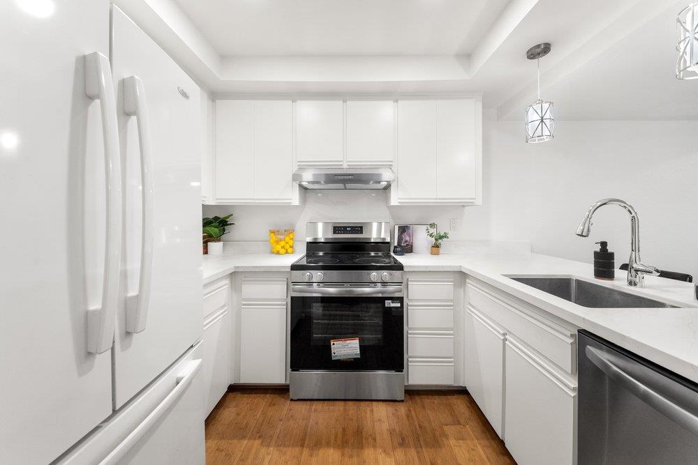 561 Merrimac DR - Interior