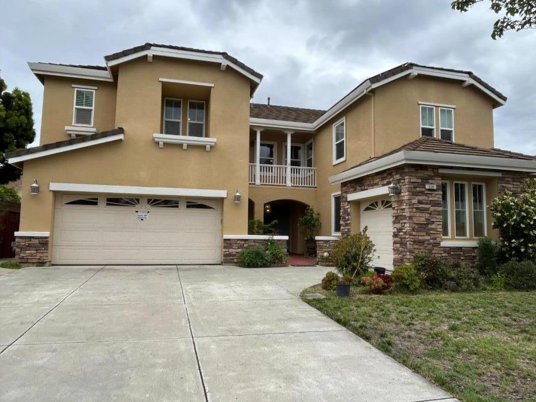 19301 Saffron DR