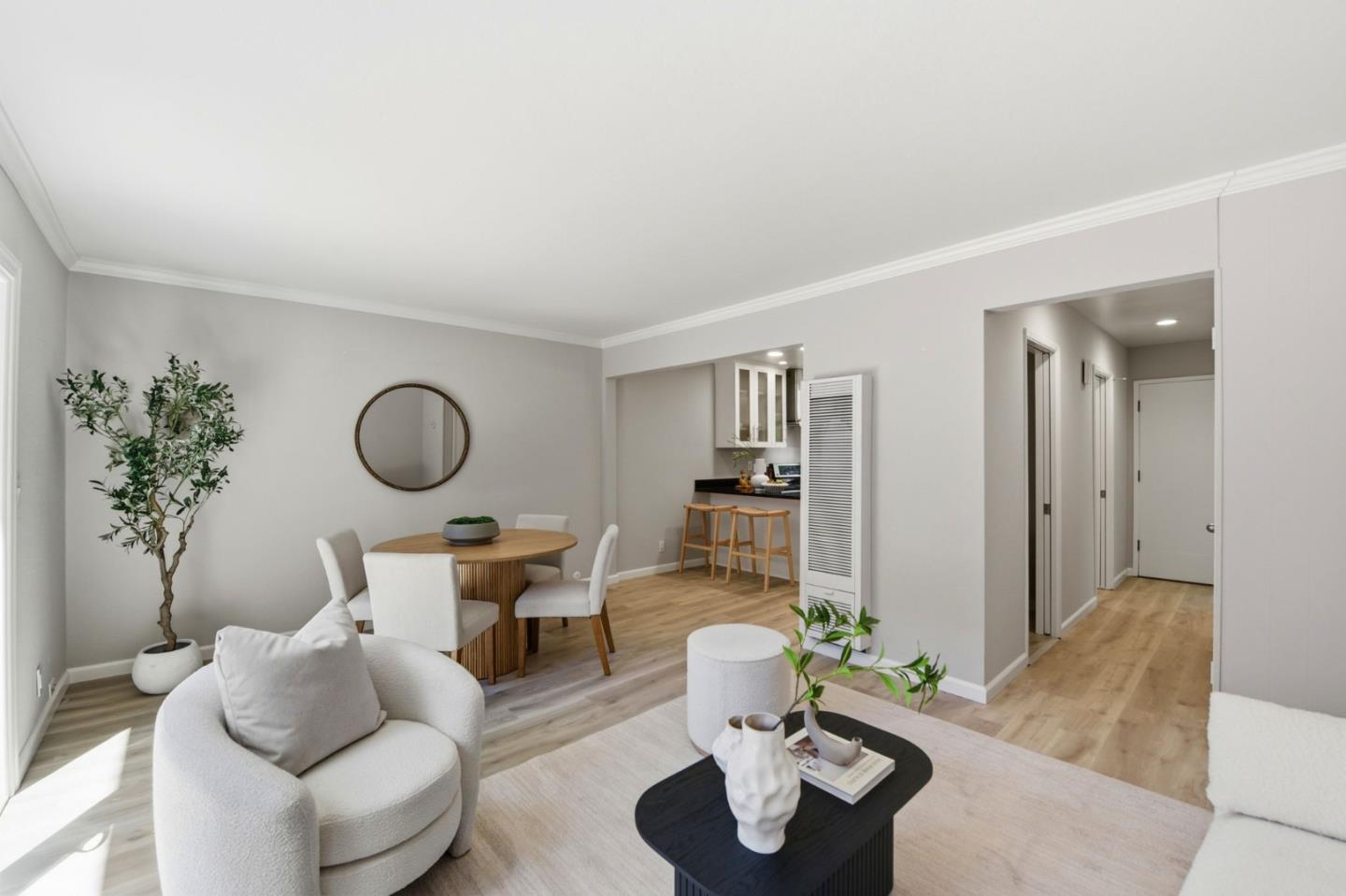 2047 Montecito AVE 2 - Kitchen