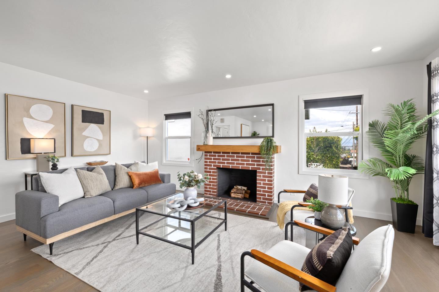 758 28th AVE - Living area