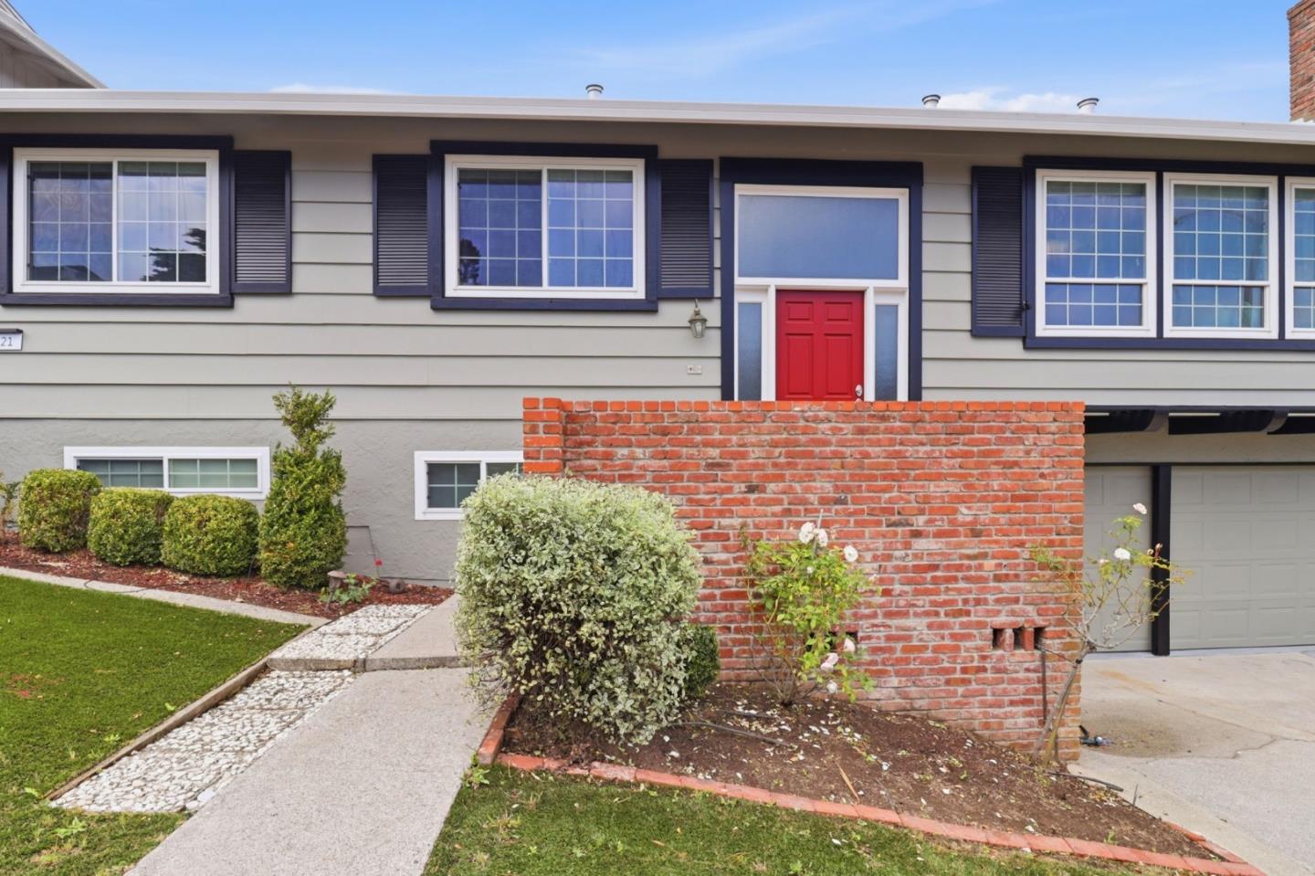 221 Merced DR