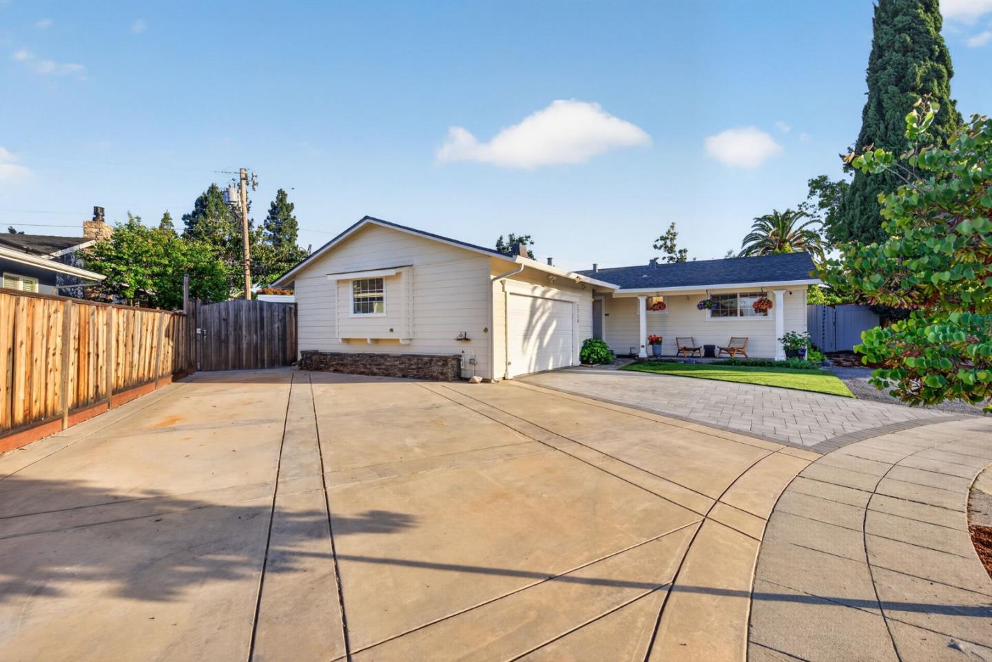 1716 Lollie CT - Backyard