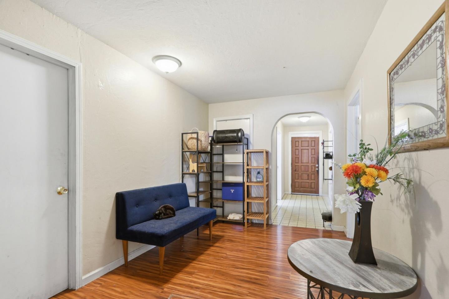 879 W San Carlos ST - Bathroom