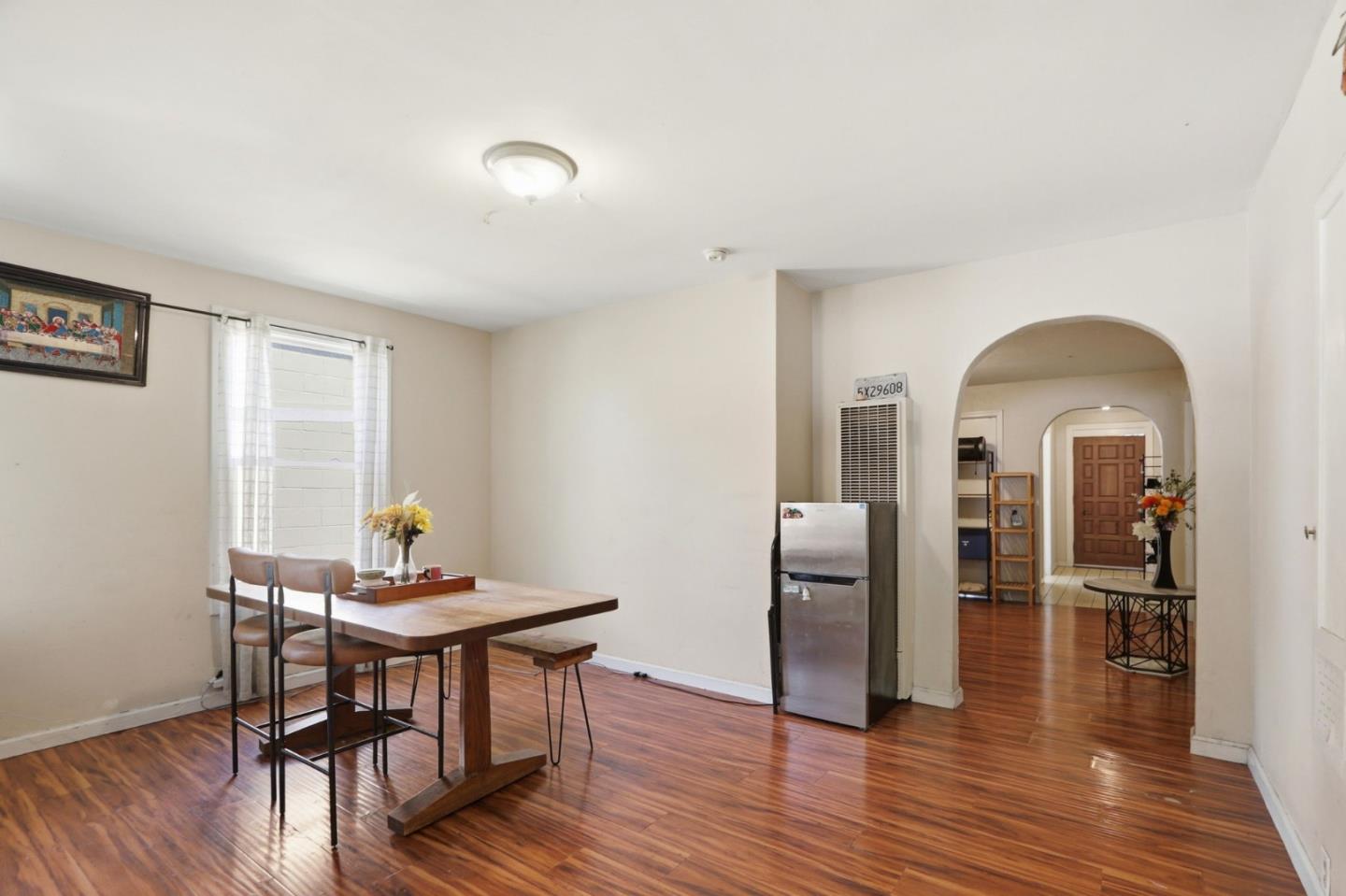 879 W San Carlos ST - Bedroom