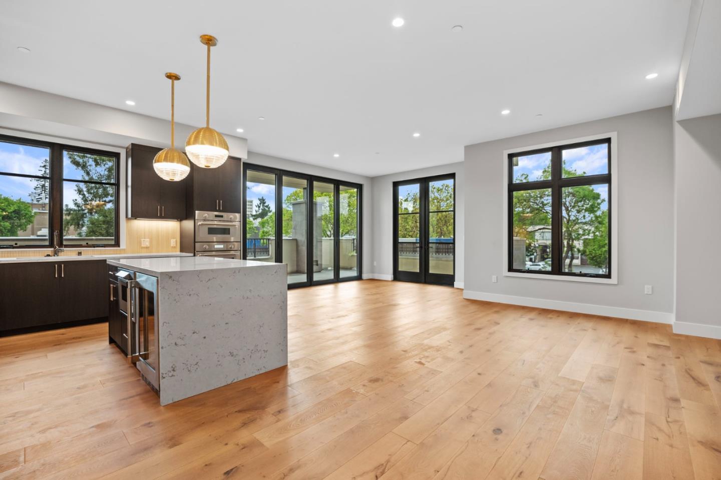 227 Hope ST - Kitchen