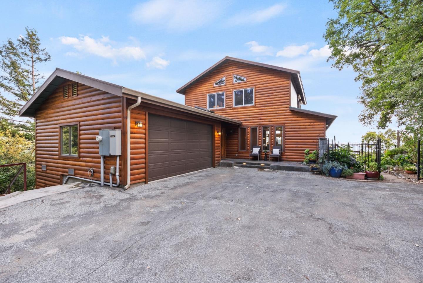 18836 Favre Ridge RD - Interior