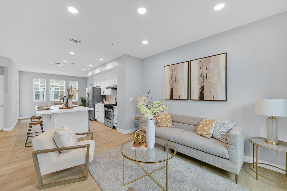 334 Circuit WAY - Kitchen