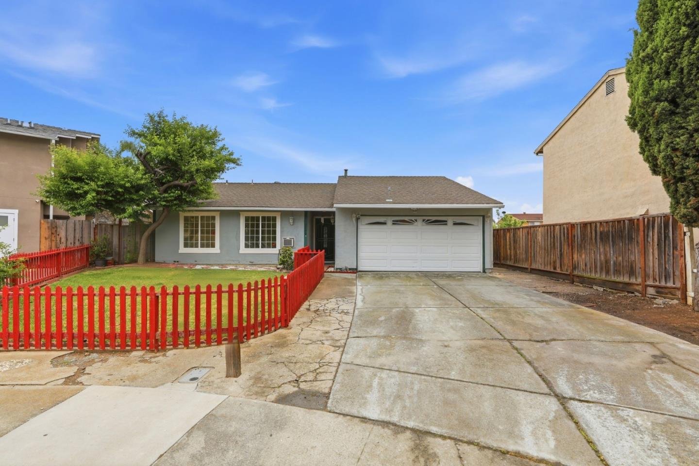 2598 Sierra Vista CT
