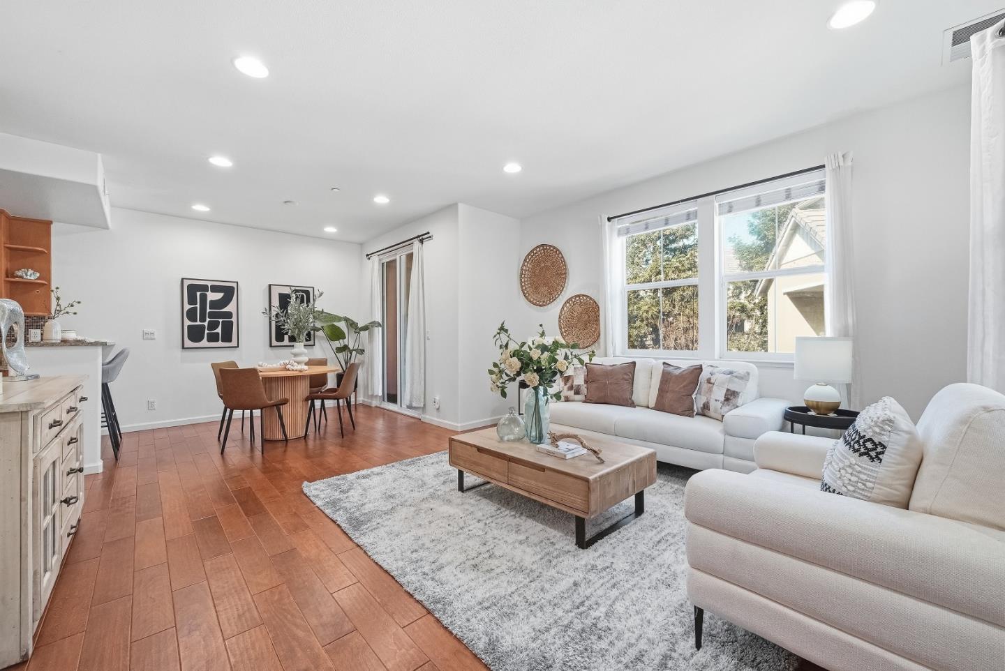2152 Sheffield DR - Kitchen