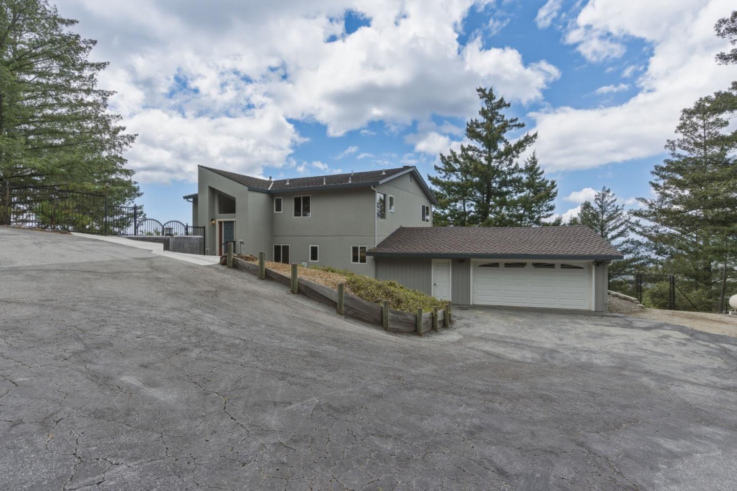 27510 Loma Prieta WAY - Living area