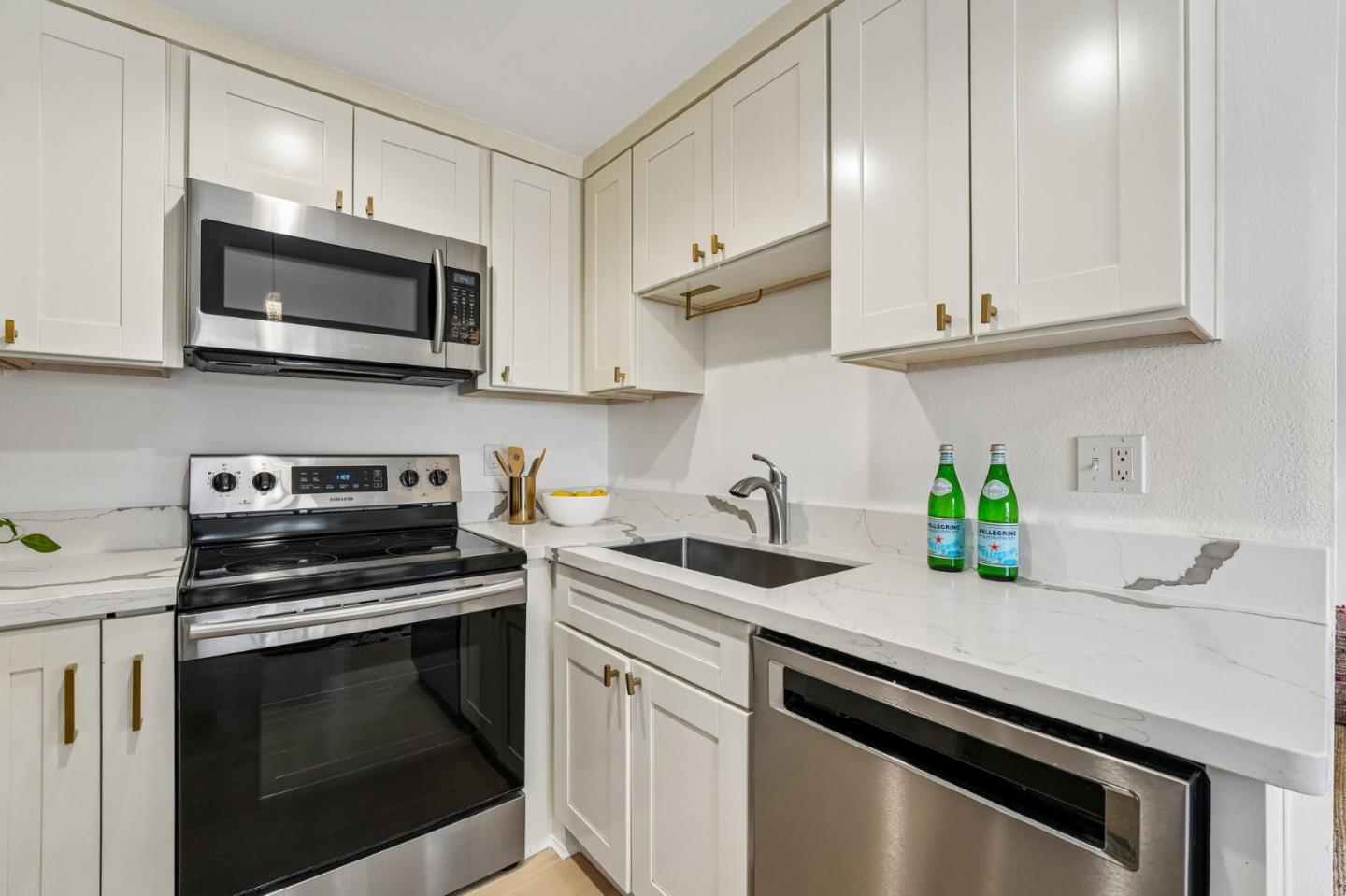 705 W Fremont AVE 3 - Bedroom