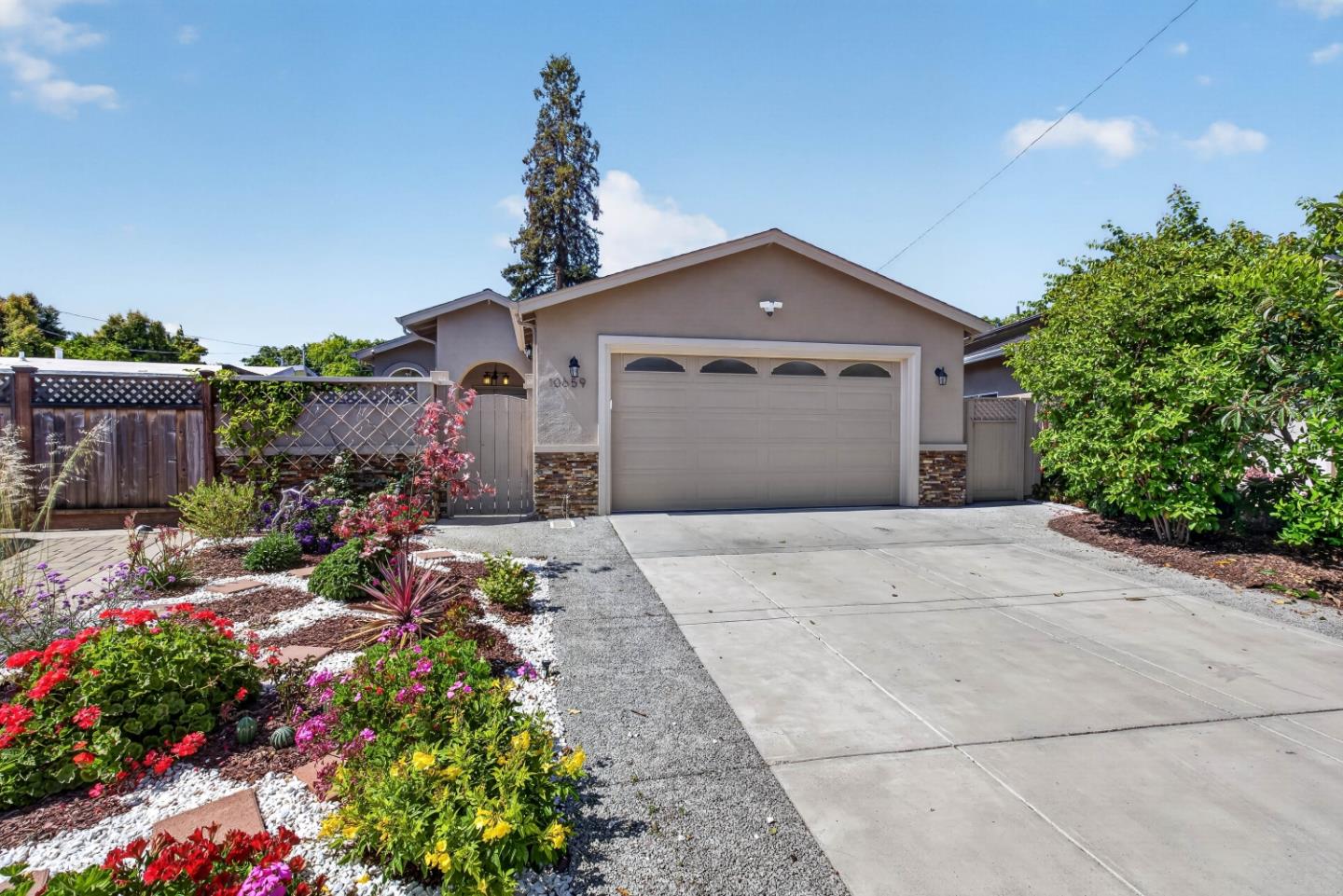 10659 Minette DR - Interior