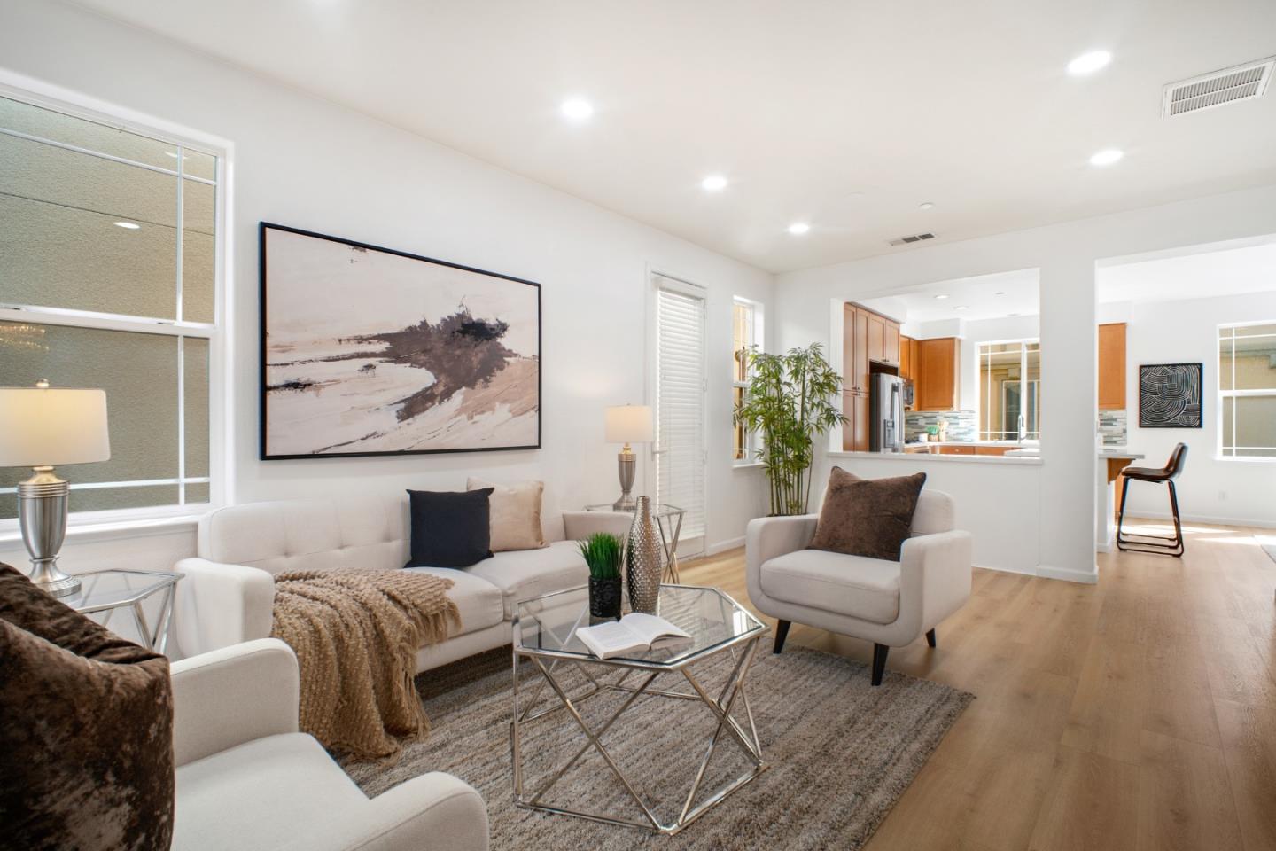 915 Ternura LOOP - Interior