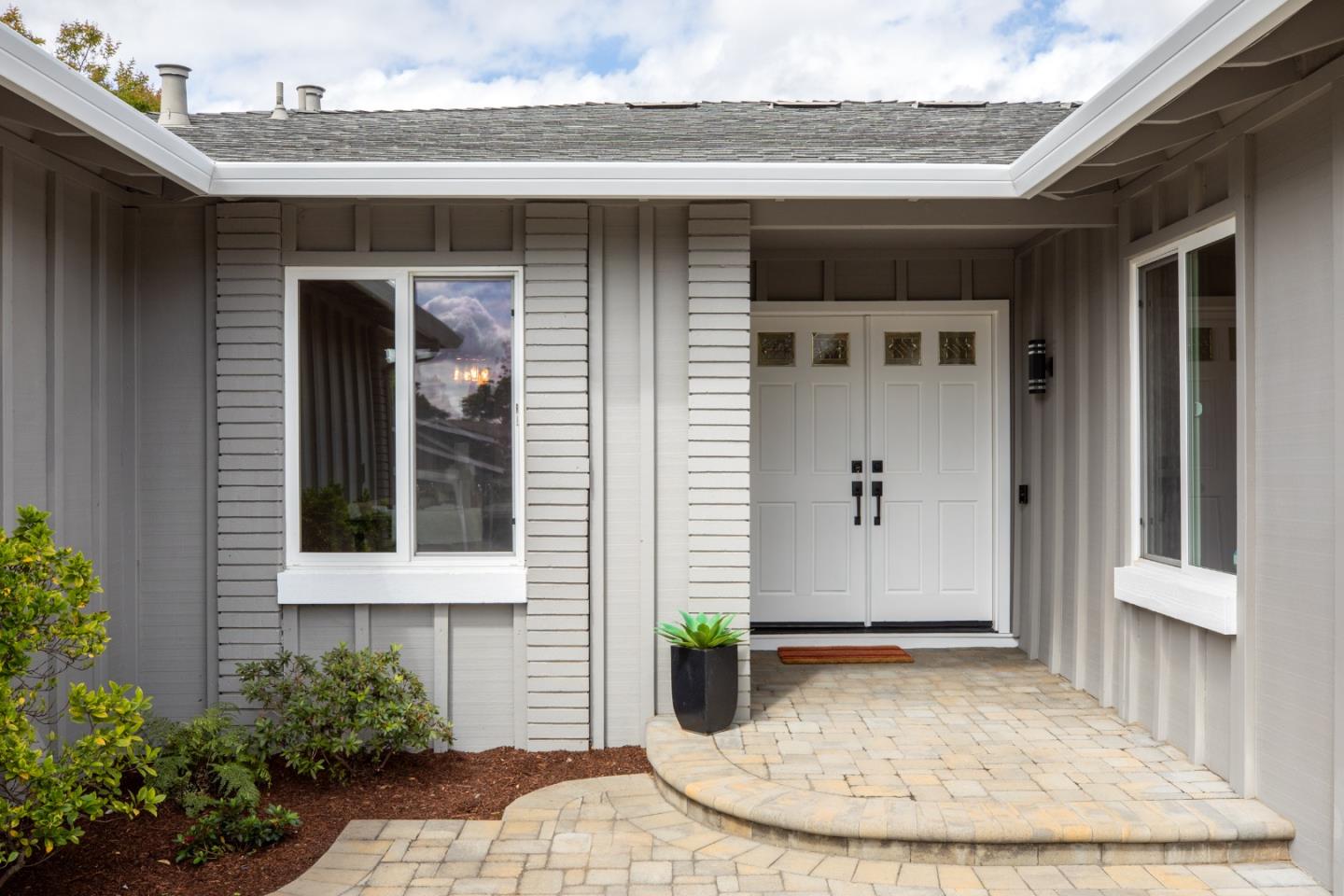 10531 Castine AVE - Living area