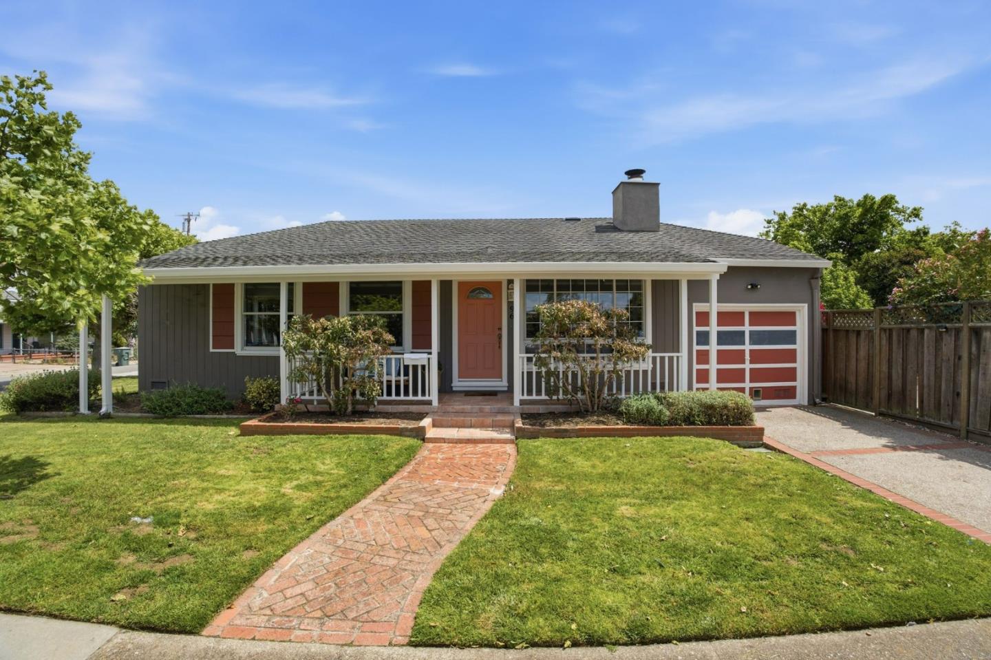 96 Lerida AVE