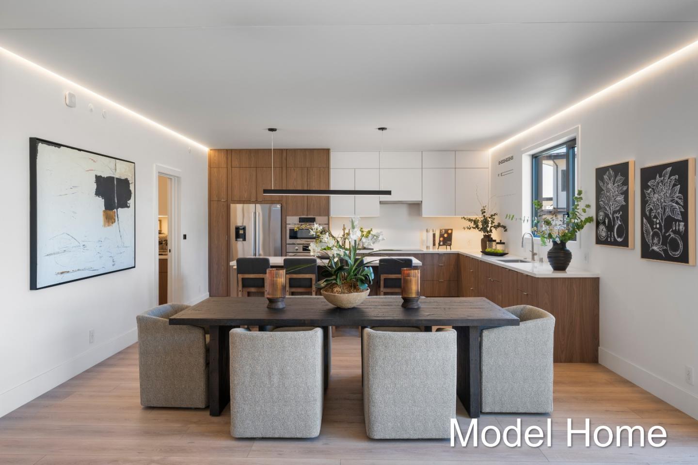 5973 Tandera AVE - Living area