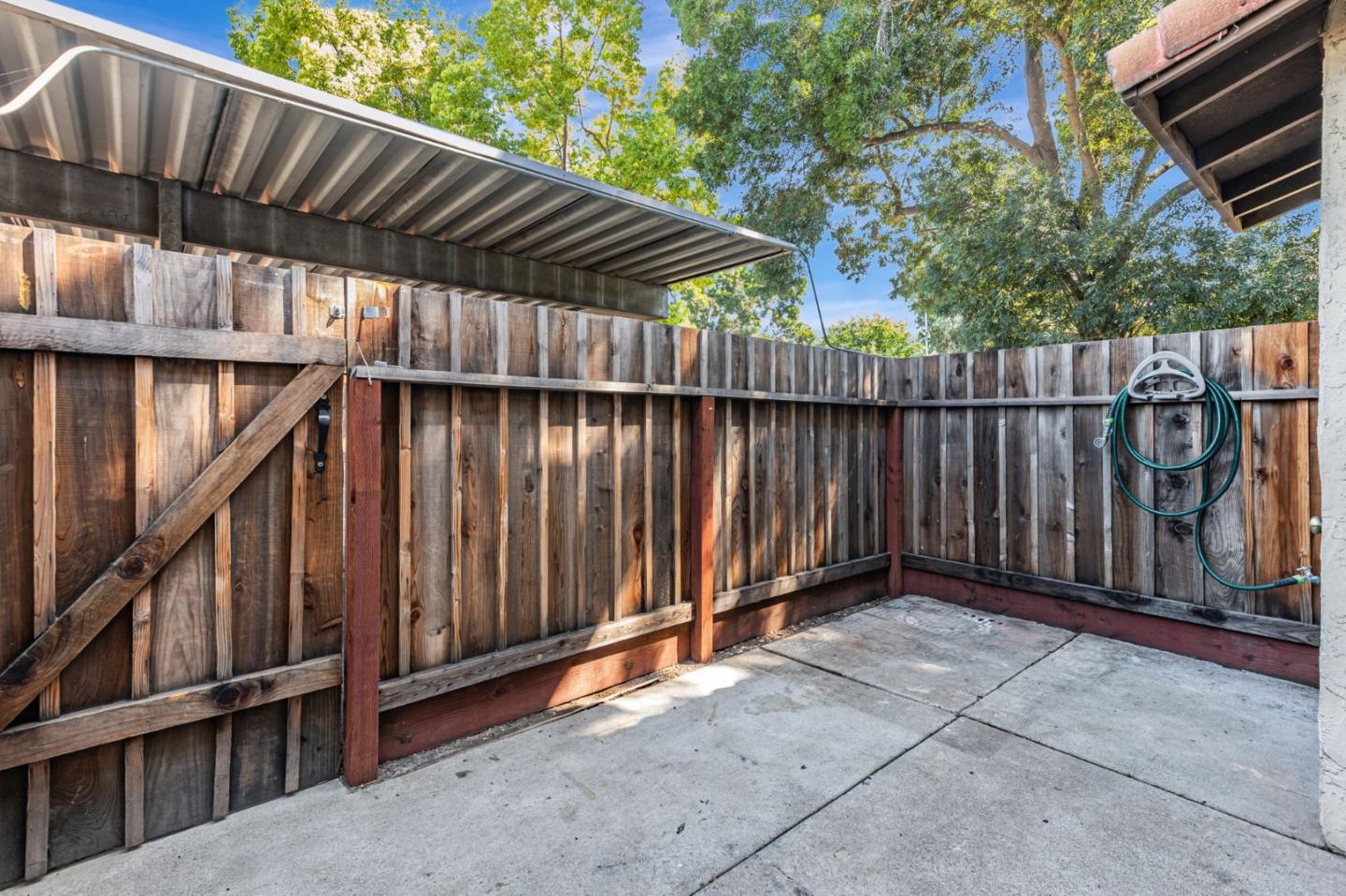 7759 Murray AVE - Bathroom