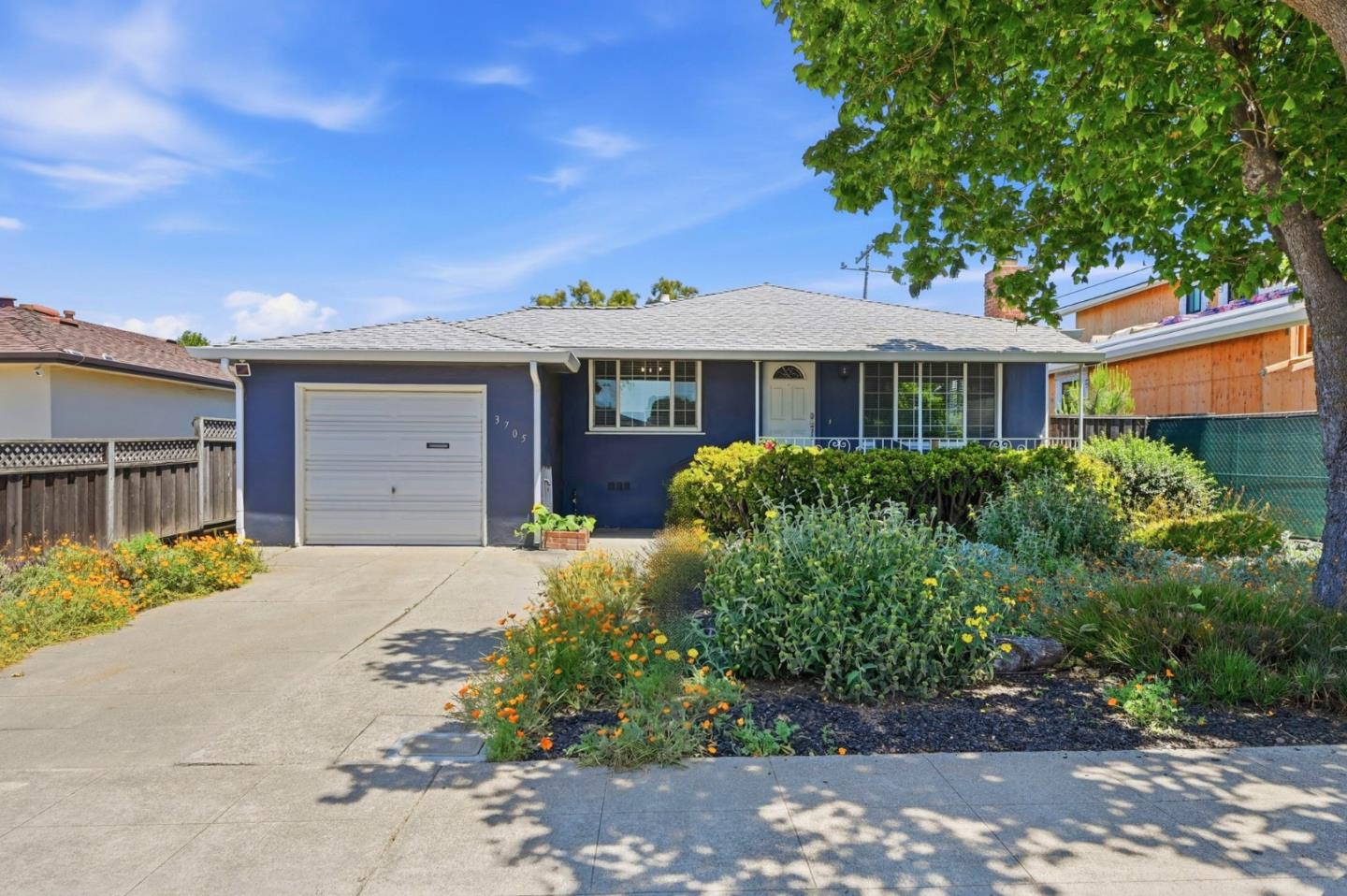 3705 Pasadena DR